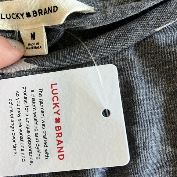 Gray Star Pattern Top - Picture 2 of 4